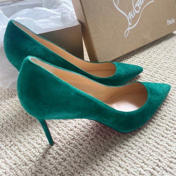 Christian Louboutin Shoes - Christian Louboutin Décolleté 85 Green Suede Pump - Size 39